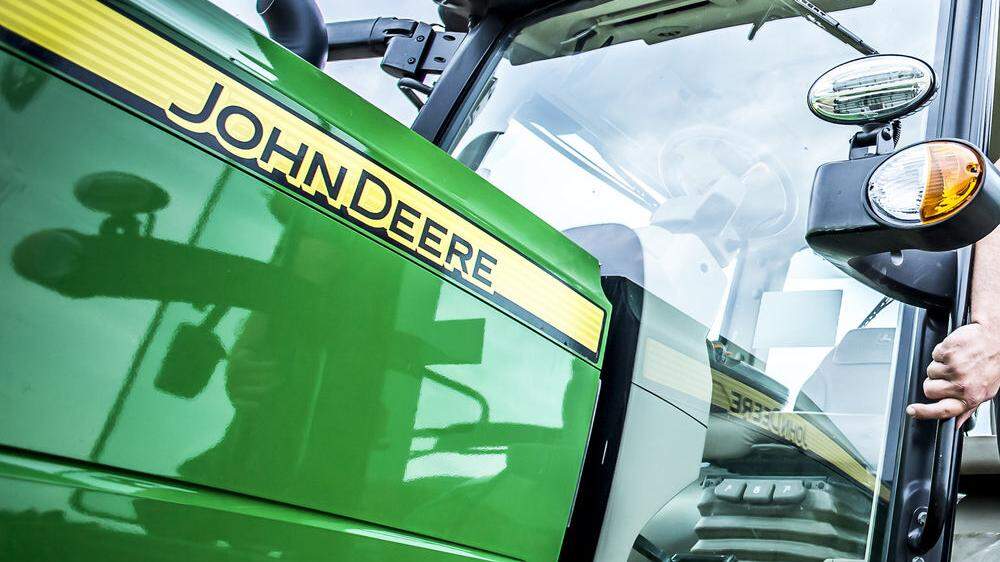 Ein neuer und ein gebrauchter John Deere-Traktor wurden gestohlen