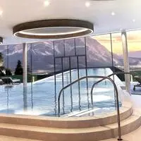 Geöffnet ab 19. März 2027: der Infinitypool mit Blick auf den Grimming (Visualisierung)