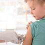 Kinder erhalten ein Drittel der üblichen Dosis des Pfizer-Impfstoffs mit dem Namen Comirnaty und Kinderärzte werden die Dosis verabreichen