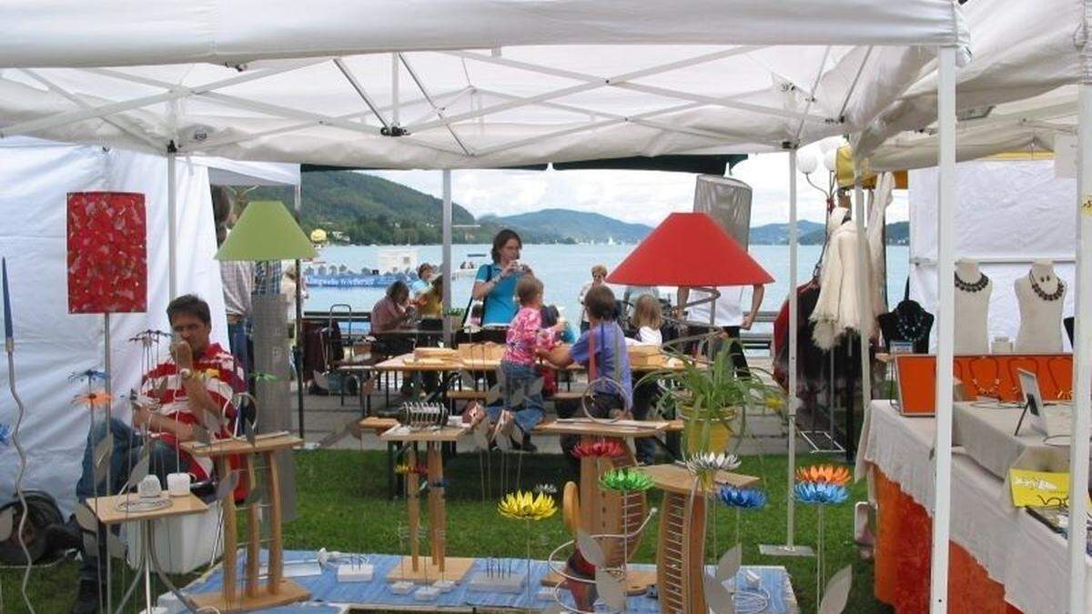 Kunst mit Blick auf den Wörthersee: der Markt in Velden macht es ab morgen möglich