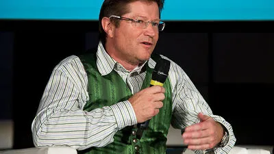 Werner Gröbl: "Ungültig-Stimmen zählen, Sitze leer lassen."