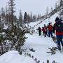 38 Bergretter und Alpinpolizisten suchten mit Feuerwehrunterstützung nach dem Vermissten