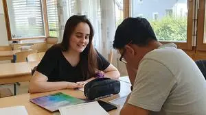 Seit 2021 hilft Leger im Lerncafé der Caritas