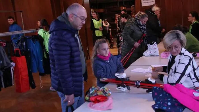 Bereits eine lange Tradition hat der Schibasar in Bärnbach, der von den Kinderfreunden und seit vier Jahren im Teamwork mit den Naturfreunden im Volkshaus von Bärnbach veranstaltet wird.