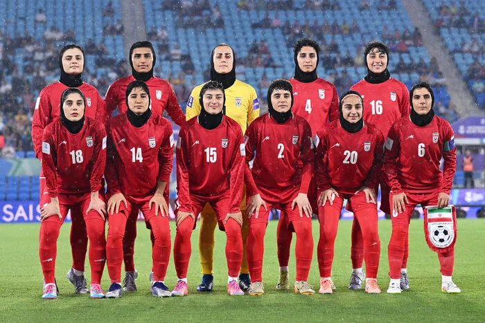 Irans Fußballerinnen spielten beim Asien-Cup mit und sollen nun in den Iran zurückkehren