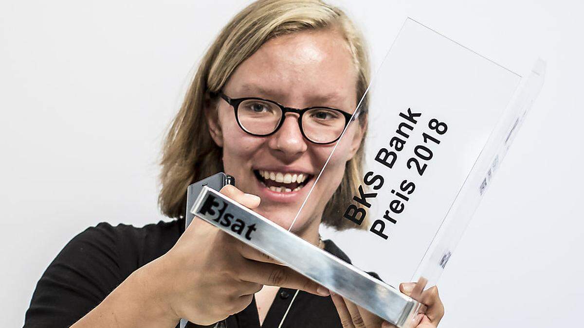 Im Vorjahr Publikumspreis in Klagenfurt, nun auf der Shortlist für den Buchpreis: Raphaela Edelbauer