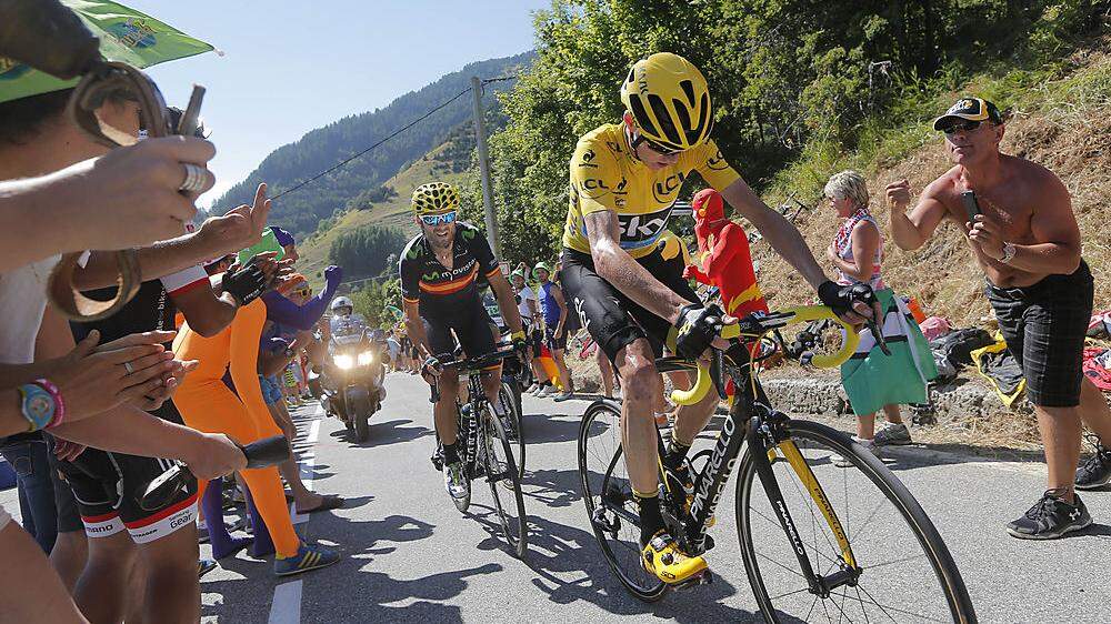 Chris Froome (in Gelb) wird sich 2017 den Aufstieg nach Alpe de Huez ersparen