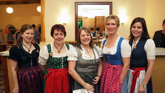 Beim Bauernball in Bad St. Leonhard dominierte die Tracht und es herrschte wieder ausgezeichnete Stimmung. Klicken Sie sich durch die Bilder!