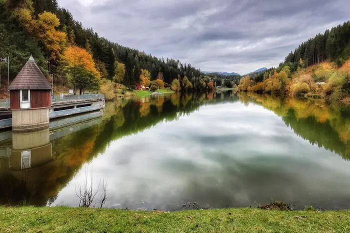 Auch am Trabochersee spielt es alle Farben