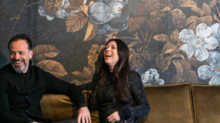 Haben gut lachen: die Gastgeber Judith und Gerald Schwarz.