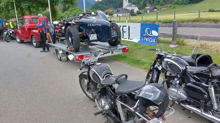 Am Samstag lockte eine besondere Veranstaltung viele Besucher wie Akteure nach Schöder: Der MDC Neuwirt feiert dieses Jahr sein 30-jähriges Bestehen und hat dazu zu einem Oldtimerfest geladen.