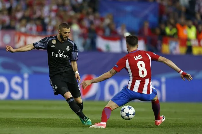 Atletico ging durch Saul Niguez (12.) ...