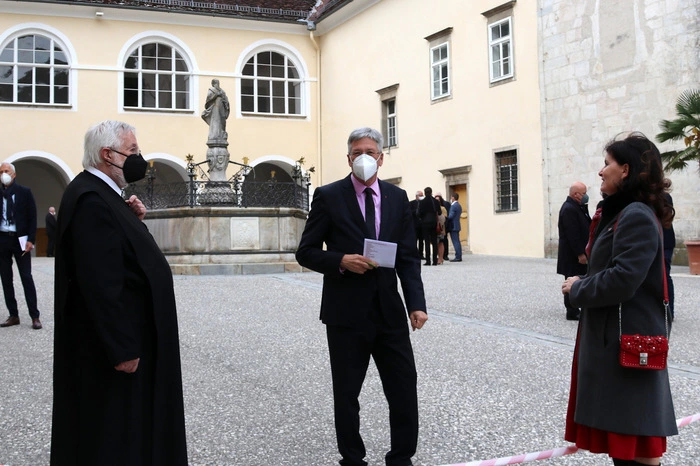 Klicken Sie sich durch die Bilder!