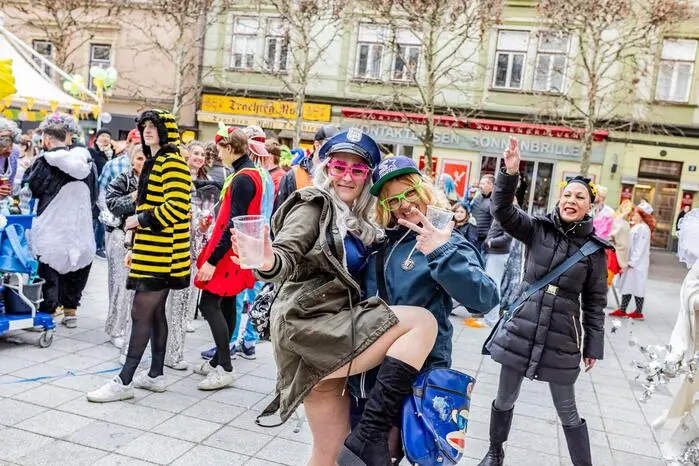 Klicken Sie sich durch die weiteren Bilder