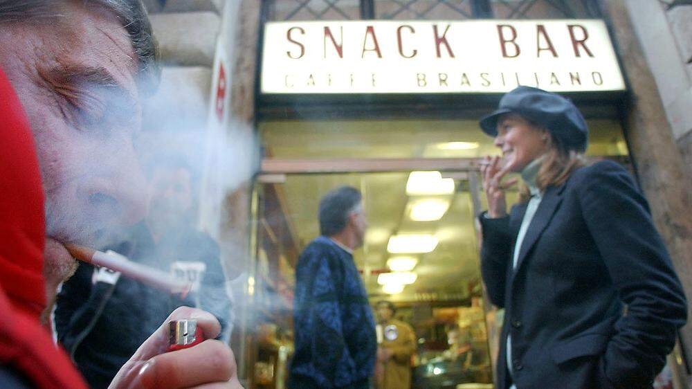 Wird in Italien bald auch im Freien das Rauchen verboten?