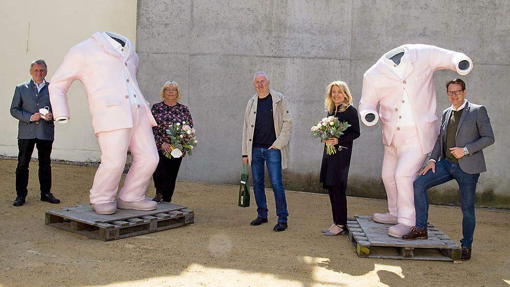 Ausstellungseröffnung in Hartberg (von links): Reinhold Glehr, Sieglinde Tunner, Hans Weigand, Rita Schreiner, Bgm. Marcus Martschitsch 