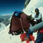 Kurt Diemberger und seine langjährige Filmpartnerin Julie Tullis am K2