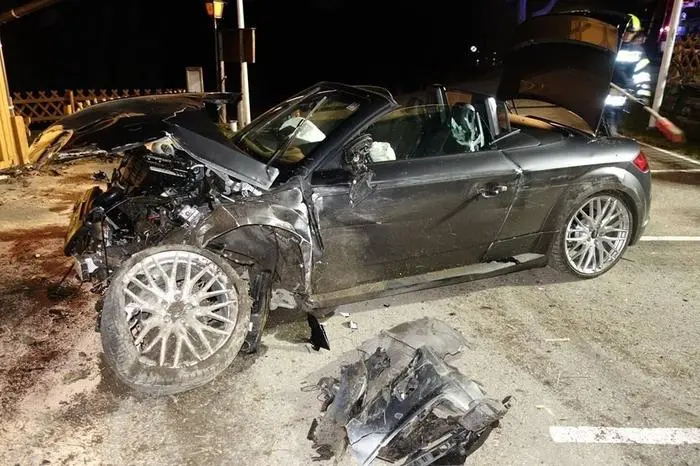 Der Wagen des Alkolenkers wurde total beschädigt