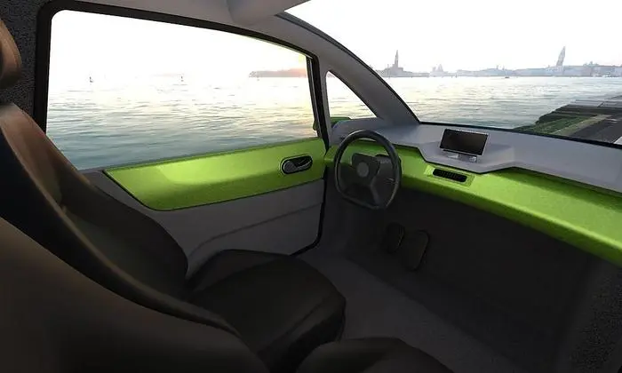 Der einzige Bildschirm im Cockpit ist das Smartphone des Fahrers