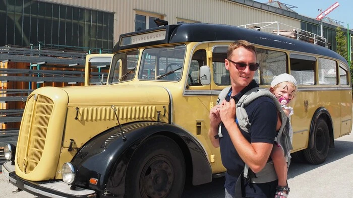 Oldtimer aller Art standen am Sonntag beim Ferlacher Historama im Zentrum des Interesses. Mit den Bussen konnten die Gäste ausfahren, der Zug fuhr vor, das Museum war für Rundgänge geöffnet und bei Essen, Trinken und Musik vom Band machten es sich viele auch gerne auf den Bierbänken gemütlich.