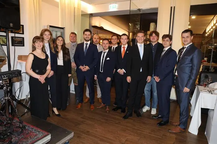 Die Clubmitglieder des neu gegründeten Leo Clubs
