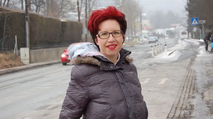 Angelika Fromm: "Bei uns ist eine 30er-Zone mit Einfamilienhäusern mit viel Grund, damit ist es da sehr grün. Ich denke es ist einer der besten Wohngegenden in Graz. Schule und Kindergarten sind auch sehr gut gelegen und wir sind wirklich zufrieden mit diesen Einrichtungen. Wir identifizieren uns eher als Rieser, weniger als Grazer. Uns passt hier alles, wir sind dankbar für den Wohlstand."