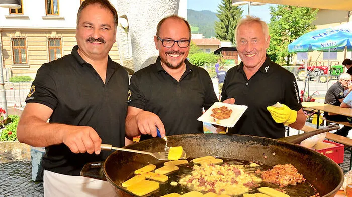 Die „Gailtaler Frigga“ aus der Pfanne von Adolf Winkler, Erich Semmelrock und Erhard Maier fand reißenden Absatz