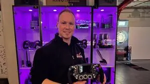 Thomas Zach will auch anderen das Simracing-Erlebnis ermöglichen