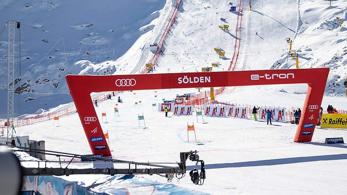 In Sölden hat der Auftakt zum Alpinen Ski-Weltcup stattgefunden