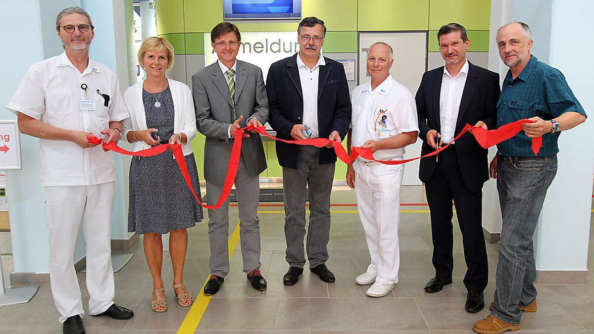 Peter Biela (stv. Pflegedienstleiter), Margit Künstner (stv. Verwaltungsleiterin), Verwaltungsleiter Helmut Kreiner, Ärztlicher Leiter Harald Etschmaier, Prim. Gernot Maurer, Pflegedienstleiter Michael Pichler und Technischer Betriebsleiter Manfred Haas (v.l.)