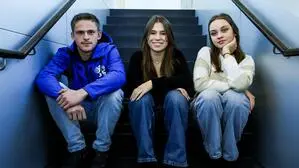 Michael Binder, Magdalena Mayrhofer und Yuliia Metenka sprachen über ihre Erfahrungen mit Gewalt und Radikalisierung im Netz und offline