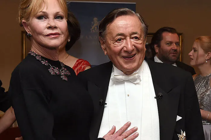 Zuletzt hatte Lugner mit seinen Gästen nur wenig Probleme: Die US-Schauspielerin Melanie Griffith war im vergangenen Jahr etwa "super toll. Pünktlich, freundlich. Super".