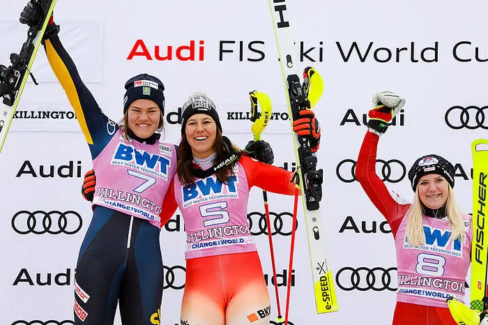  Anna Swenn-Larsson (SWE)/ Wendy Holdener (SUI)      3. Katharina Truppe (AUT) Hier kommen Sie zum Rennbericht!