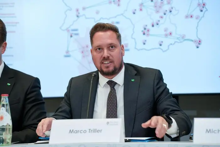 FPÖ-Klubchef Marco Triller führt erstmals überhaupt eine blaue Delegation bei  einem PdP-Treffen an