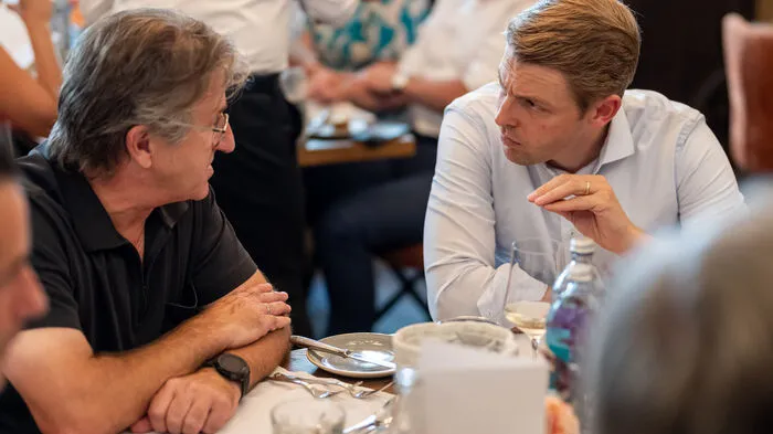 Manfred Hohensinner (Frutura) im Gespräch mit Unternehmer Philipp Gady, Vizepräsident der Wirtschaftskammer Österreich