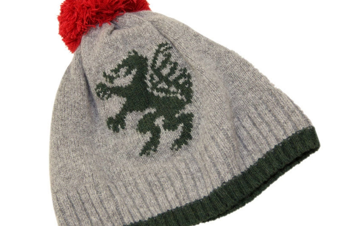 Strickhaube Steirischer Panther. Steirisches Heimatwerk. In zeitloser Farbkombination, aus feinster Lambswool, in Österreich gefertigt. 45 Euro