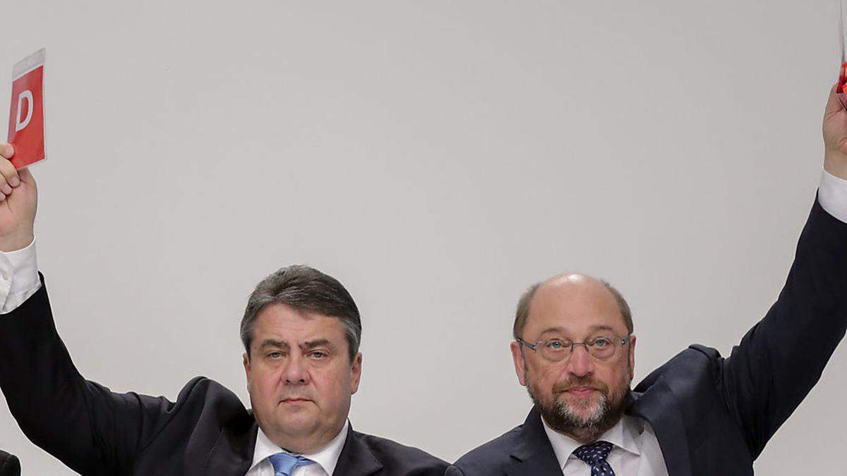 Martin Schulz (rechts) und Sigmar Gabriel 