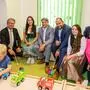 Kindergartenleiterin Waltraud Szapacs, Landeshauptmann Christopher Drexler, Elementarpädagogin Denise Frischer, Landtagsabgeordneter Gerald Holler, Bürgermeister Christoph Grassmugg, Kinderkrippenleiterin Dana Blümel, Abgeordneter zum Nationalrat Joachim Schnabel, Landtagsabgeordnete Bernadette Kerschler (v. l.)