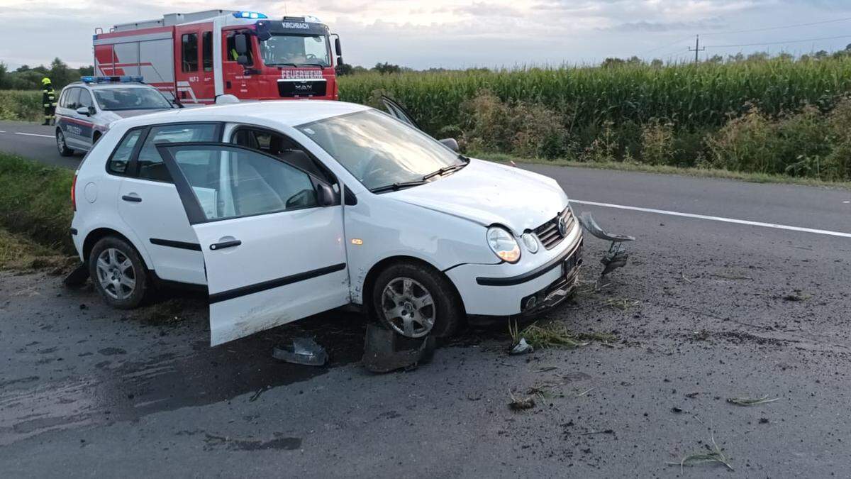 Die Lenkerin wurde leicht verletzt, am Auto entstand Totalschaden