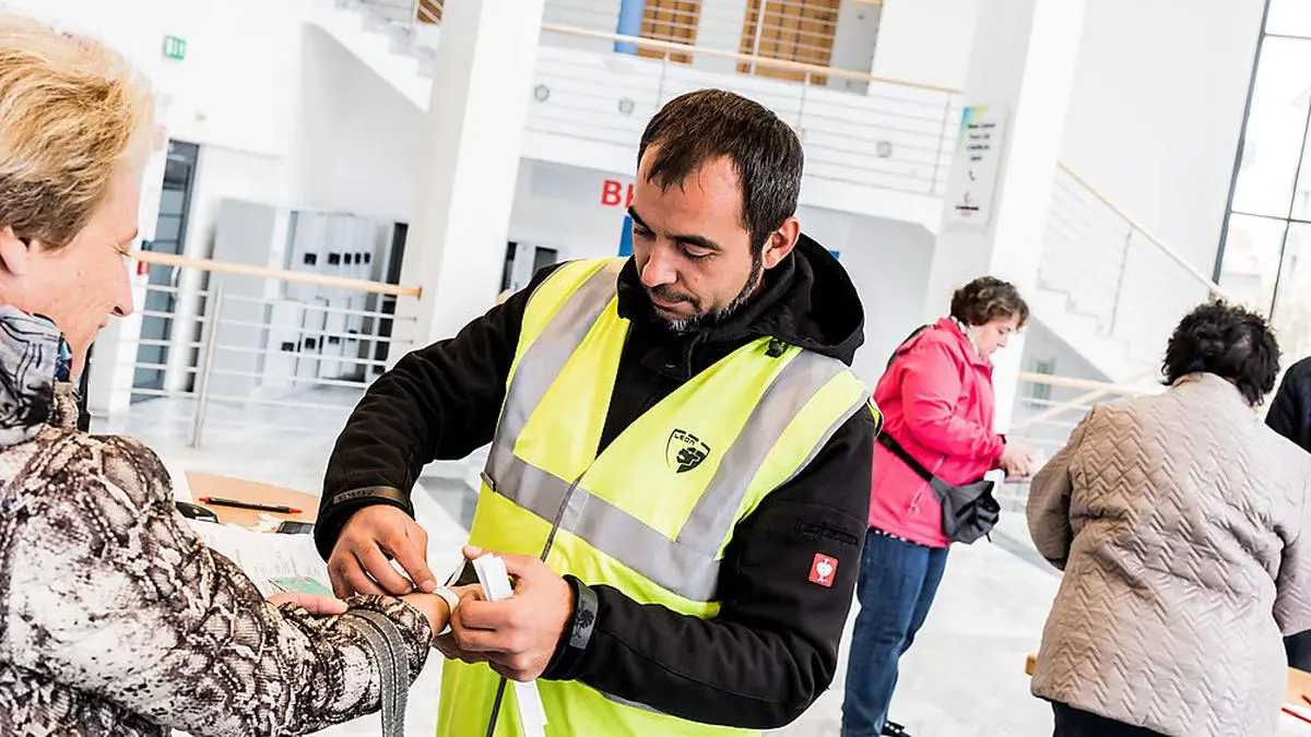 Die Kontrollen werden mitunter auch von eigenen Security-Mitarbeitern durchgeführt.