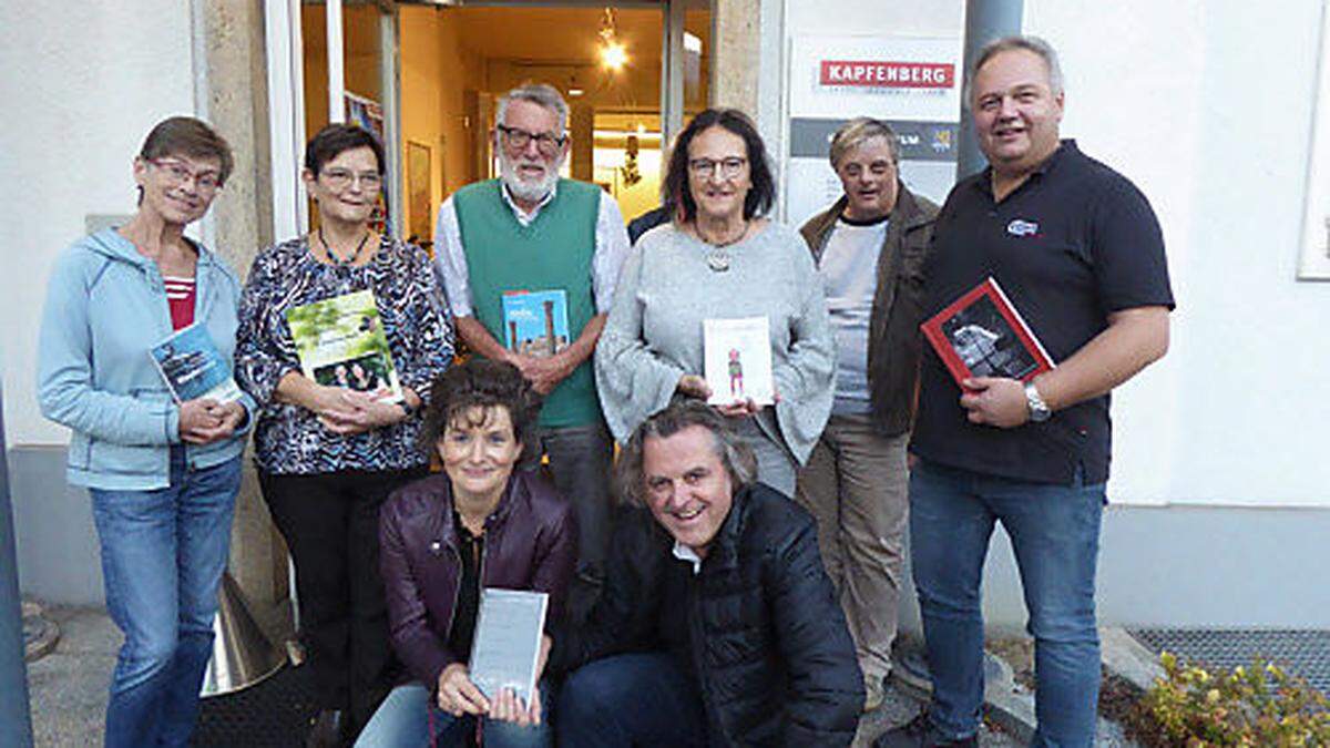 Josef Graßmugg (r.) und seine literarischen Mitstreiter