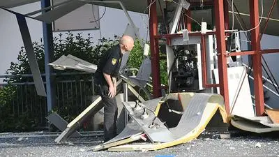 Komplett zerstört wurde der Bankomat in Hart, Gemeinde Arnordstein