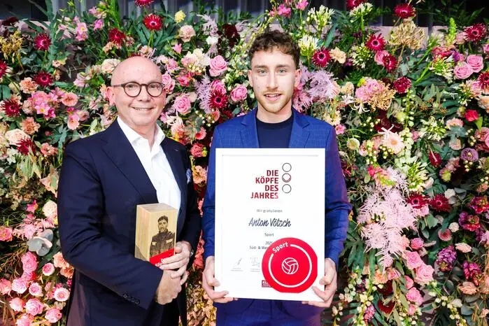 Kategorie Sport: Anton Vötsch mit Sponsorenvertreter Hannes Zwanzger (Vorstandsdirektor Volksbank Steiermark)
