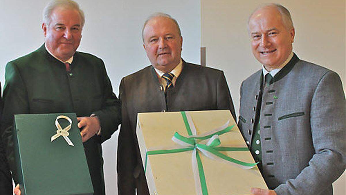 Zum 60er von Rudolf Hofbauer (M.) kamen auch Landeshauptmann Hermann Schützenhofer und Bezirksparteiobmann Hans Seitinger