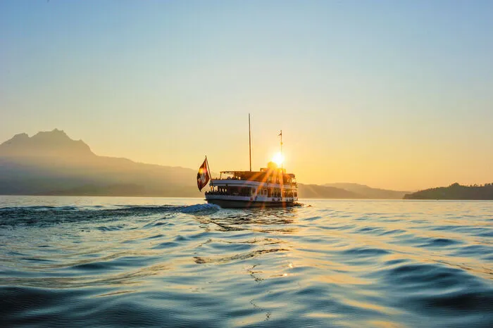 Idylle pur: Stadt-See-Berg-Urlaub in Luzern. Am besten löst man ein Ticket für eine Goldene Rundfahrt.