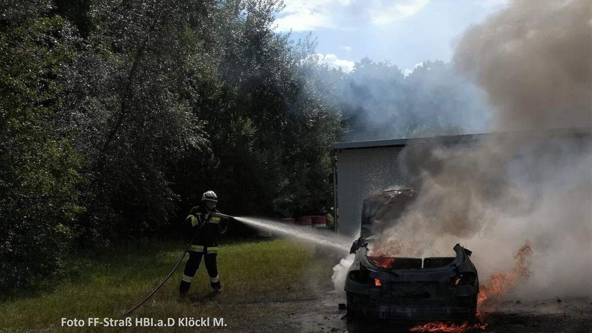 Die Feuerwehr Straß konnte den Brand rasch löschen