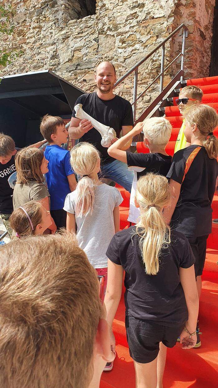 Besuch auf der Heunburg im Rahmen der Völkermarkter Sommerkinderbetreuung