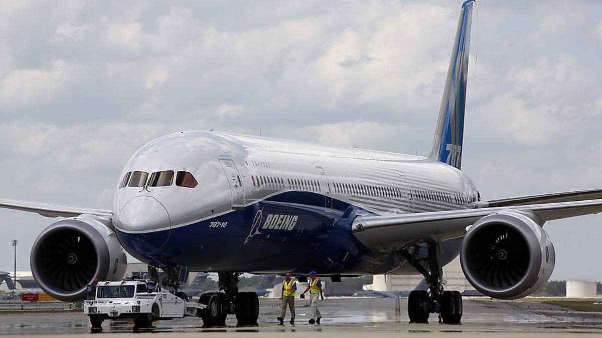 Eine Boeing 787 musste wegen eines ausgefallenen Triebwerks in Sibirien landen