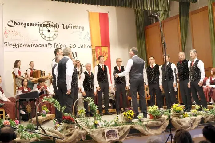 Übrigens: Ein Video gibt es auf Facebook Kleine Zeitung St. Veit/Feldkirchen zu sehen. Klicken Sie sich durch die Fotogalerie!