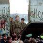 Der Mauerfall in Berlin 1989 gilt als symbolisch wichtigstes Zeichen für den Zusammenbruch des kommunistischen Systems in Osteuropa 